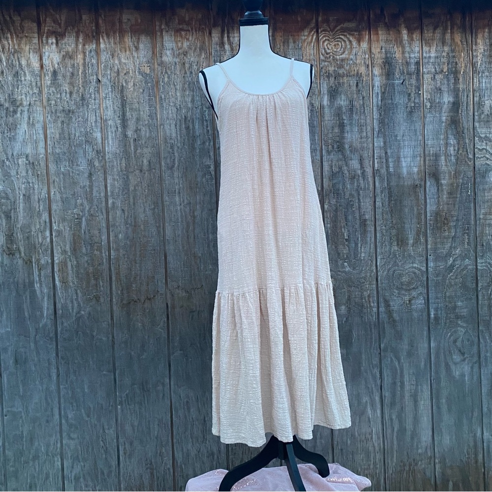 Like New HYFVE Shabby Chic Cotton Dress Size Small Maxi Oatmeal Color Cut Out TB